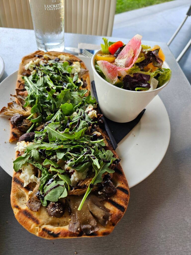 Flatbread pizza at Luckett Vineyards