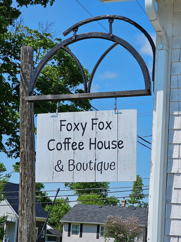 Foxy Fox Coffee House & Boutique Crapaud, PEI