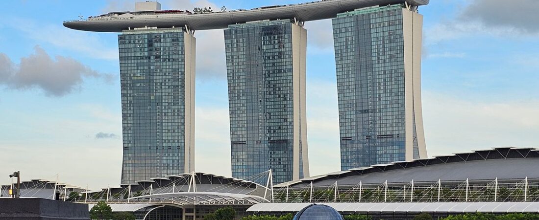 48 Hours in Singapore: Bike Tours, Cloud Forests, and Rooftop Views